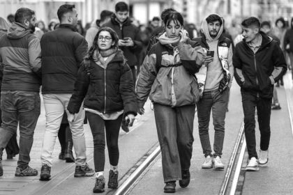 umutsuz bir nesil yarattilar