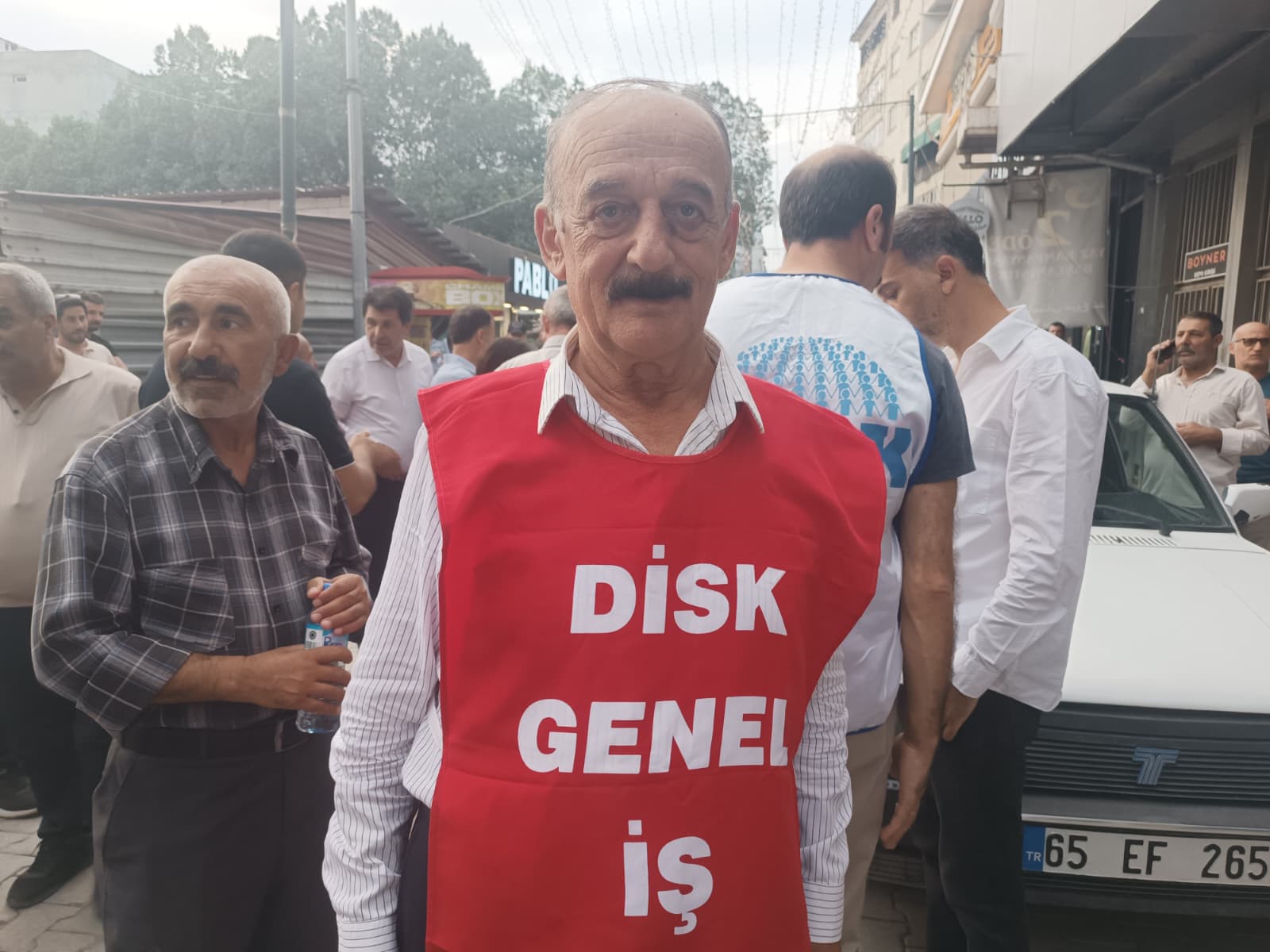 Omer Tekin Van DISK Genels Is Sendika baskani